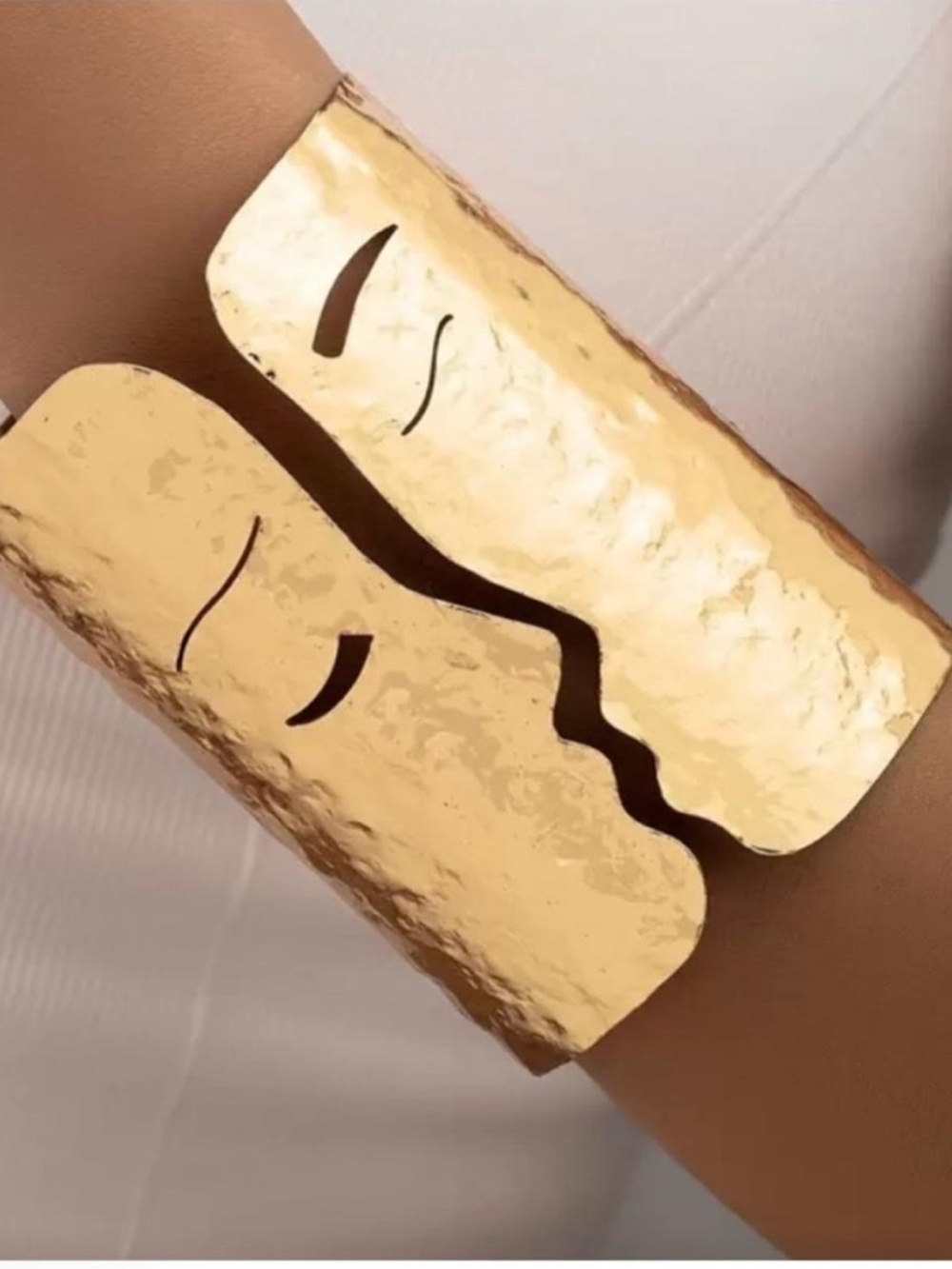 Golden Muse Face Cuff Bracelet – Abstract Art Statement